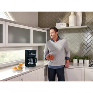 kf7000bk lifestyle2 scaled