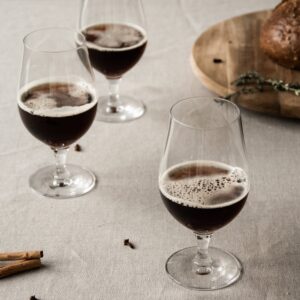 6312001 Beer taster Clear Orrefors Erika Lagerbielke PRO lifestyle 02 jpg