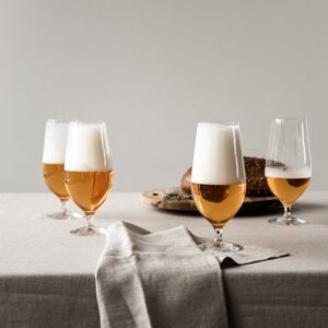 6312002 Beer lager Clear Orrefors Erika Lagerbielke lifestyle 02 jpg