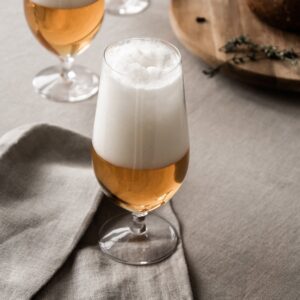 6312002 Beer lager Clear Orrefors Erika Lagerbielke lifestyle 04 jpg