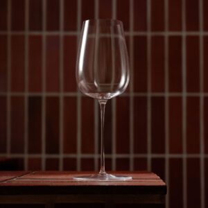 6402916 2 Frantzen Hand made edition White wine jpg