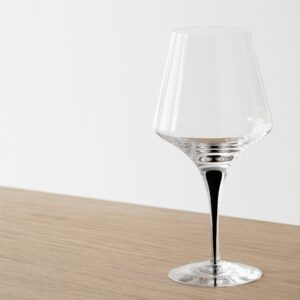 6410018 Metropol wine Orrefors Erika Lagerbielke ENV 02 POR 3x4 a82f7033 7548 49a9 8b1f 2f7d2f877650 jpg