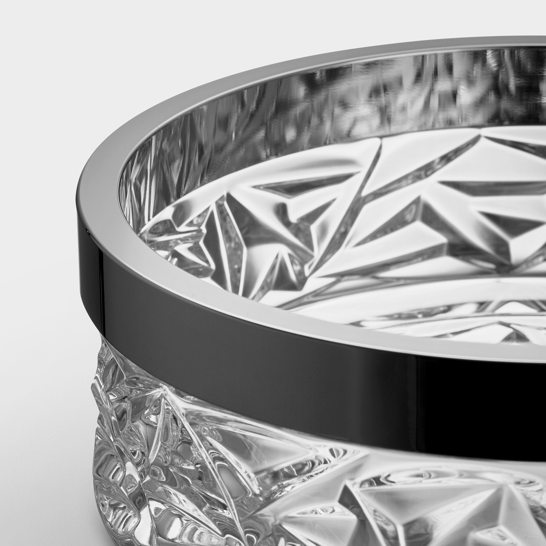 6590112 Carat Bowl Orrefors Lena Bergstrom jpg 6590112 Carat Bowl Orrefors Lena Bergstrom jpg