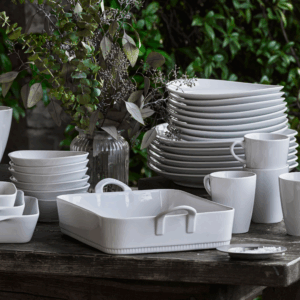 221727BL Toulouse Bakeware Lifestyle