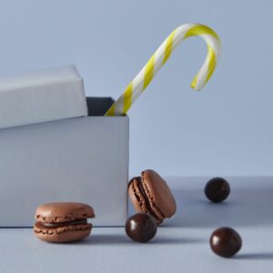 7092426 Polka Candy Cane white yellow 170mm Kosta Boda ENV 02 4x5 b0fb96fd 5e3a 4860 9b7a d2156e6c0b58 jpg